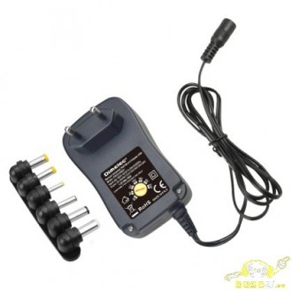 ALIMENTADOR DE 6V A 24V MAXIMO 2800 mA