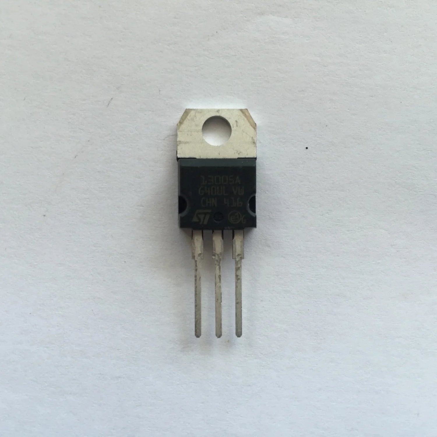 Transistores y TRIAC