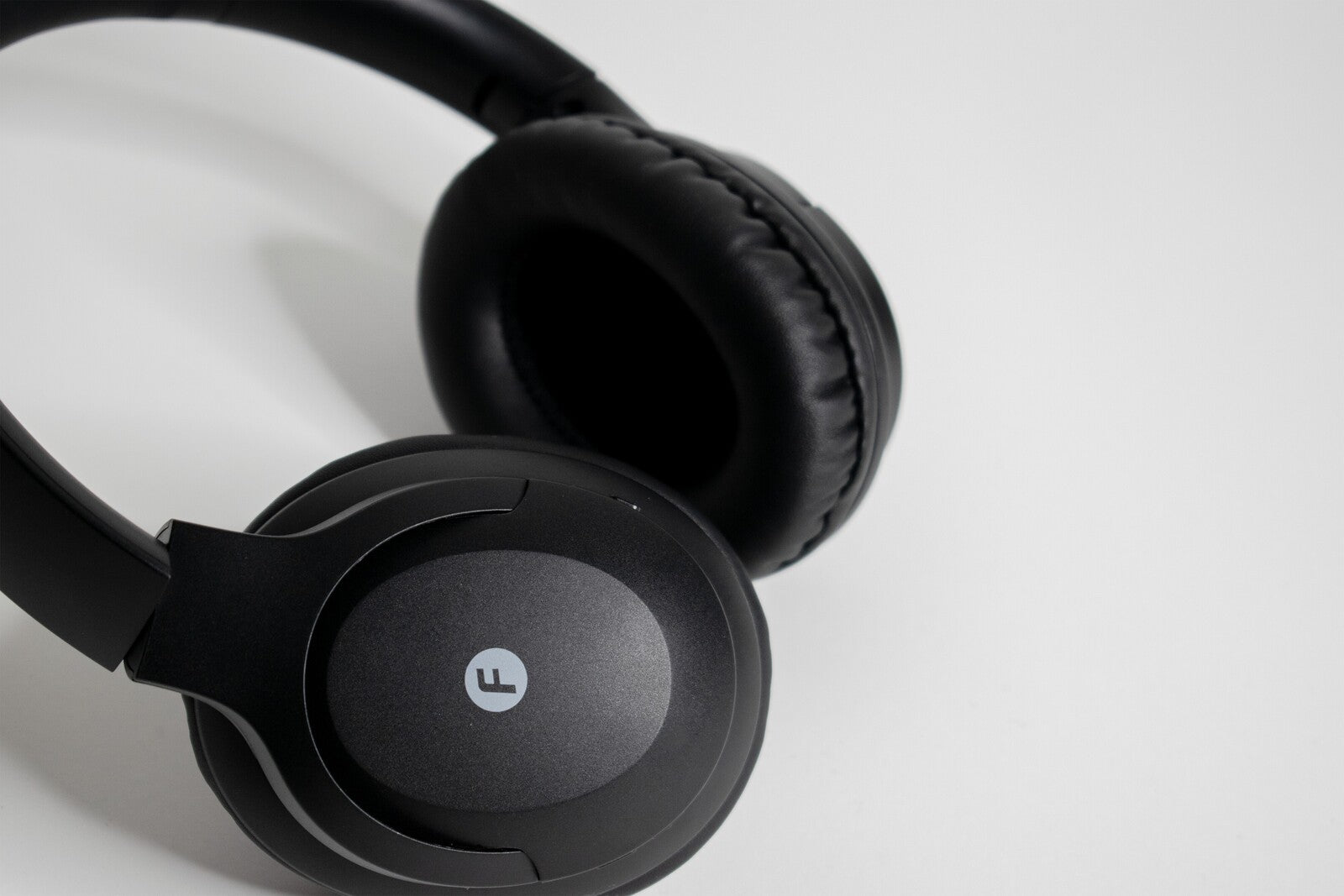 AURIS-BT Auriculares inalámbricos Bluetooth® Around Ear