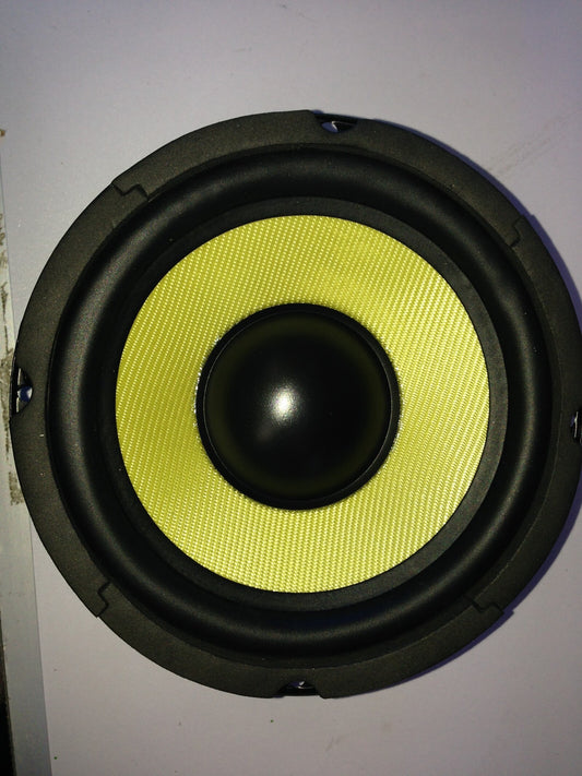 Woofer de 6,5" con cono Kevlar