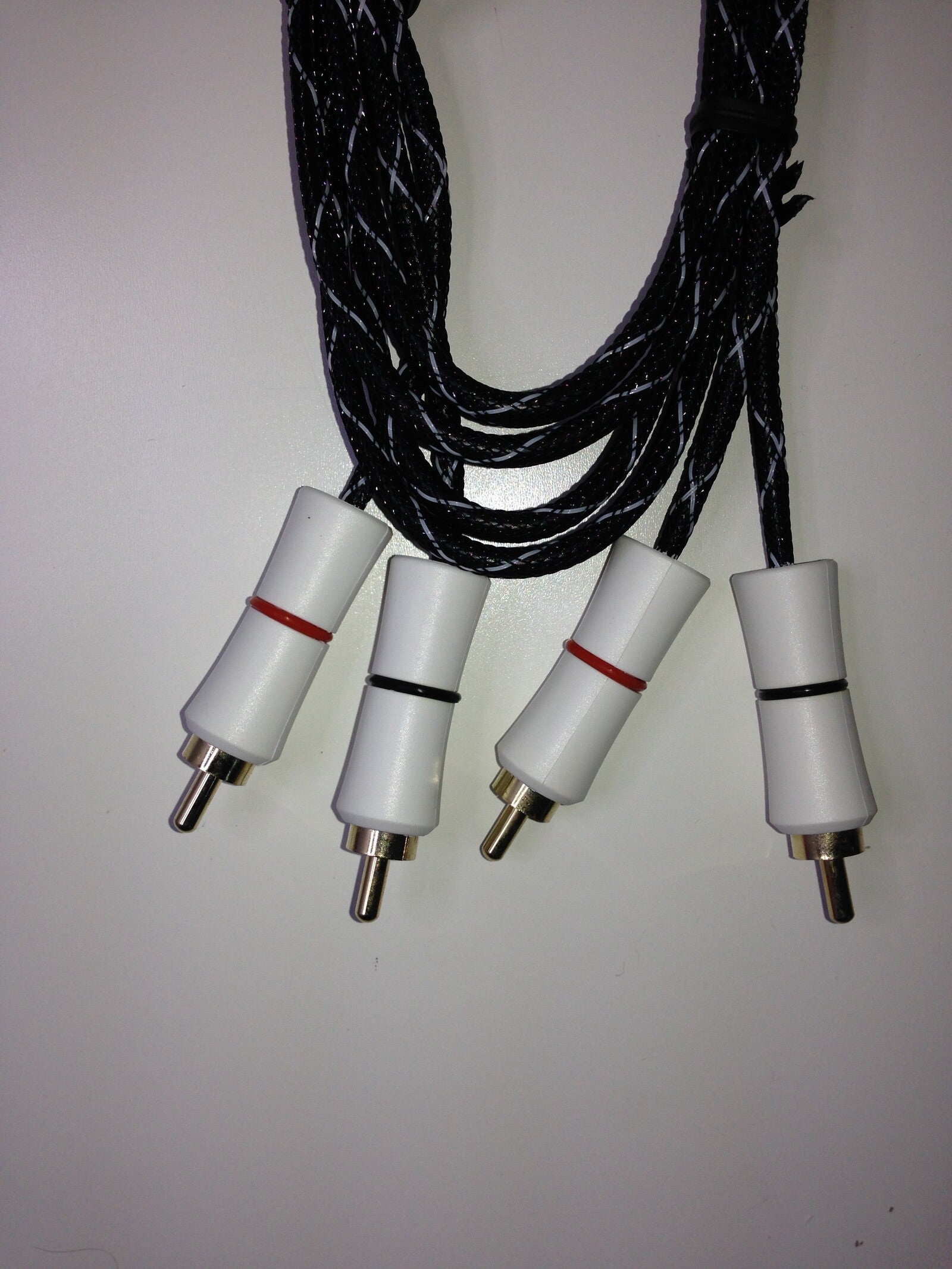 Conexión RCA-RCA Macho Chapado En Oro