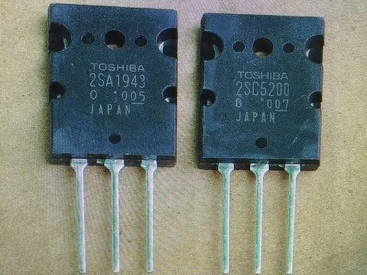 Transistores 2SC5200 y 2SA1943