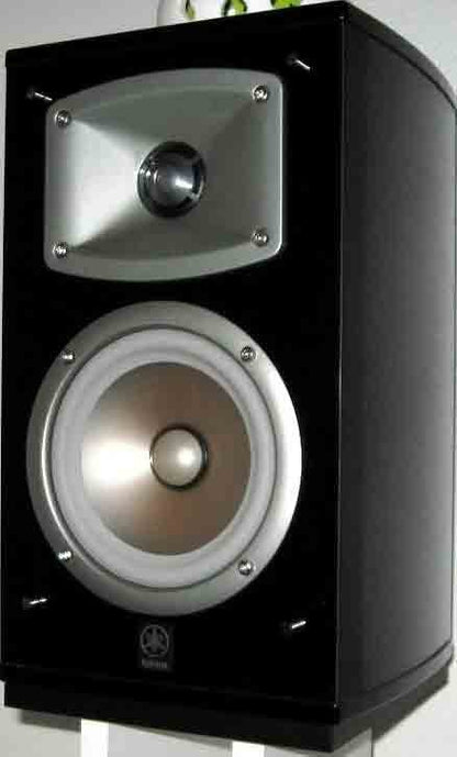 Altavoces Yamaha NS-333
