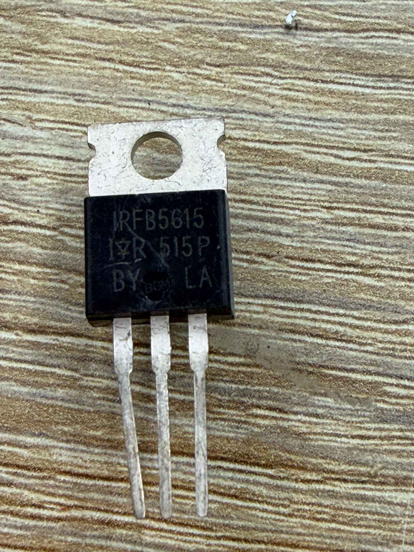 IRFB5615PBF | MOSFET Canal N TO-220 150V 35A Electrónica de Potencia